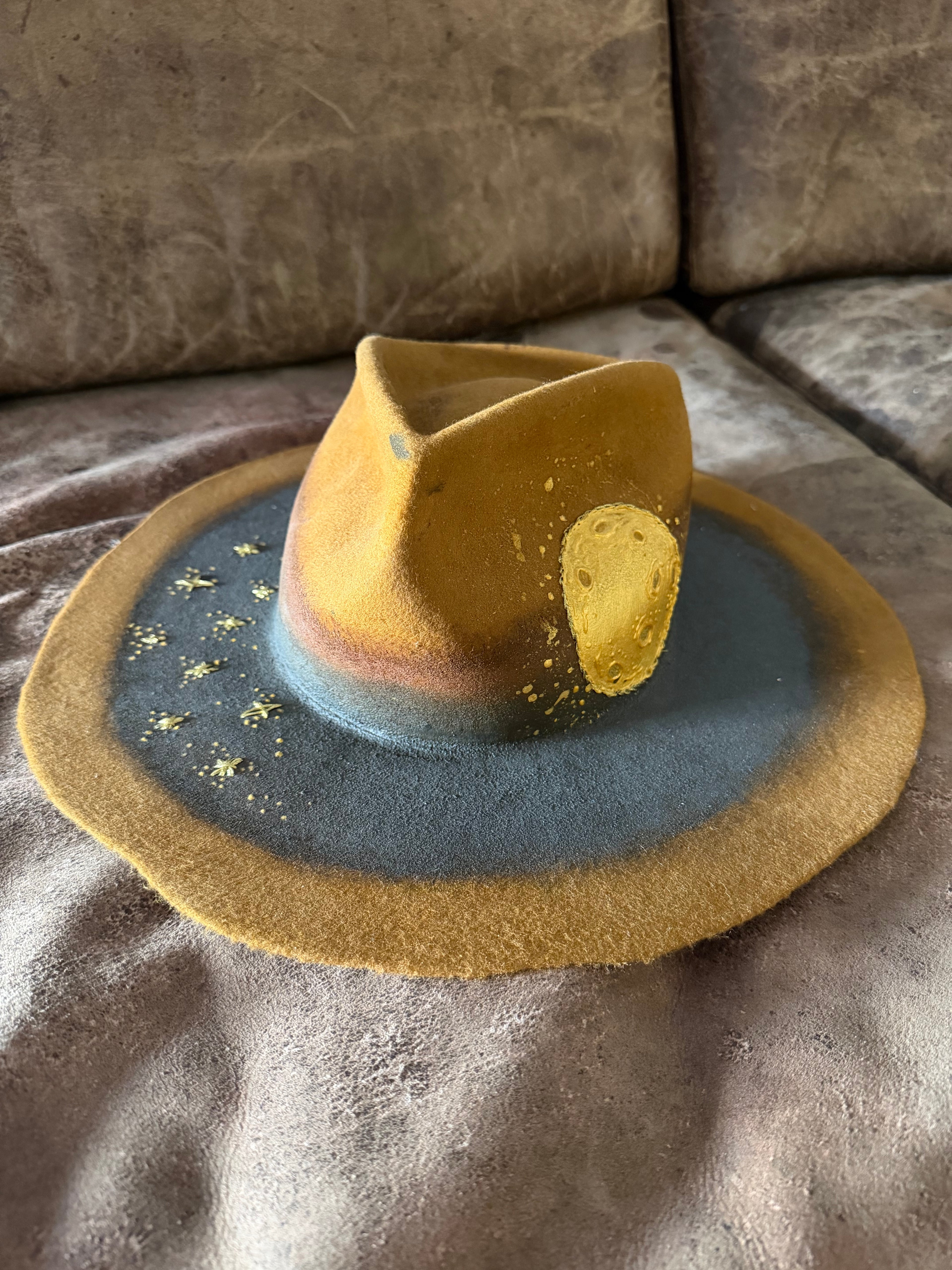 Lalupa Hat - Across The Universe